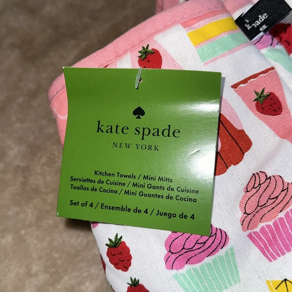 Kate Spade Baking Hand Towel and Oven Mit Set